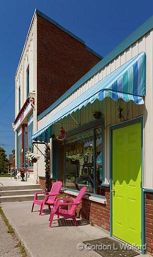 Full Cup Cafe_05407.jpg - Photographed in Bobcaygeon, Ontario, Canada.